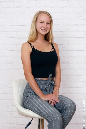 Original 3359 px/ 5038 px