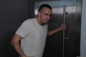 Original 2499 px/ 1663 px