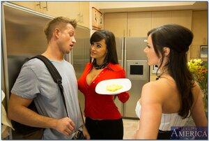 Original 850 px/ 571 px