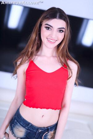 #AmateurAllure - Julia James - From Park Bench to Studio Swallow!