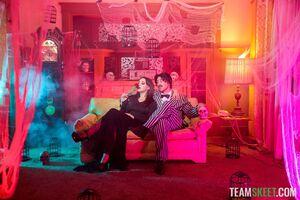 Original 1619 px/ 1080 px