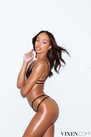 Original 2000 px/ 3000 px