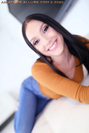 Original 2560 px/ 3840 px