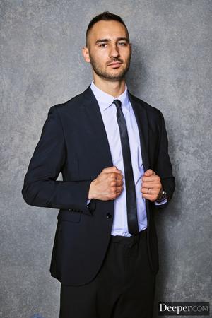 Original 2000 px/ 2999 px