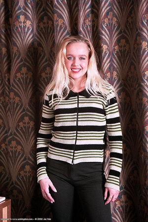 #ATKArchives Petra (pet004) Set 021506