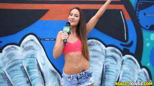 Original 1800 px/ 1013 px