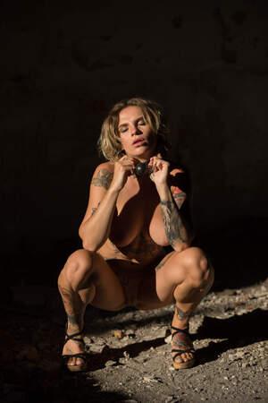 Original 3840 px/ 5760 px