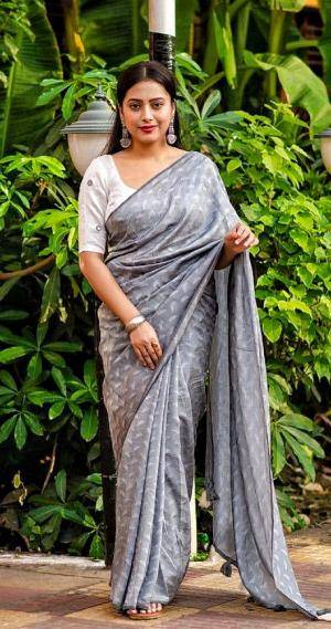 Original 457 px/ 868 px