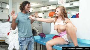 Original 2500 px/ 1406 px