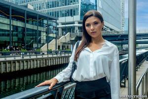 Original 1600 px/ 1067 px