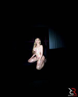 Original 2400 px/ 3000 px