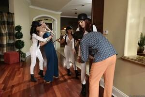 Original 1600 px/ 1065 px