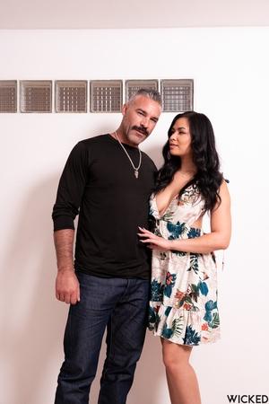 Original 1280 px/ 1920 px