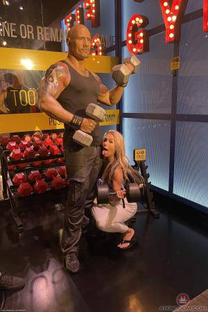 Original 2000 px/ 3000 px