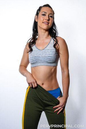 Original 721 px/ 1080 px