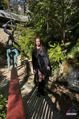 Original 2000 px/ 3000 px