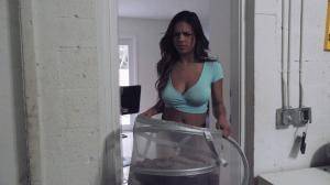 Mofos Autumn Falls - Laundry Room Lust (28032019) - 72x_47226265