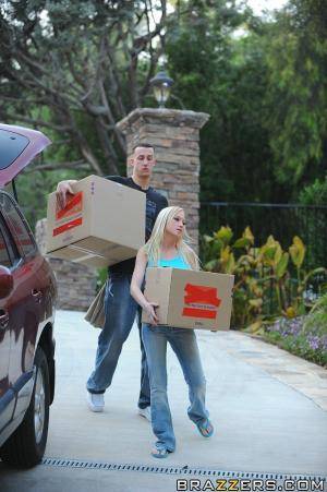 Original 600 px/ 902 px