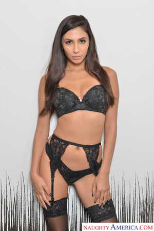 Gianna Dior - Naughty America