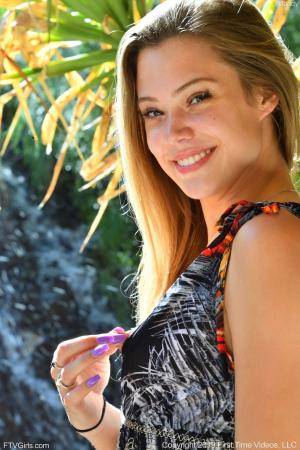 Original 852 px/ 1280 px