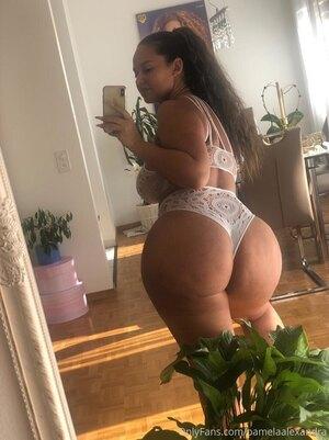 Original 767 px/ 1024 px