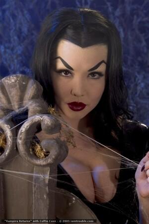 Original 665 px/ 1000 px