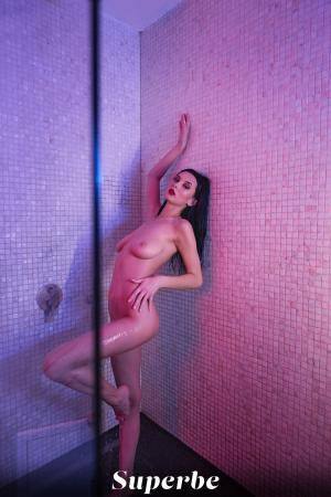 Original 2560 px/ 3840 px