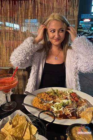 Original 2000 px/ 3000 px