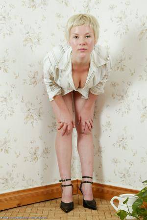 Original 684 px/ 1024 px