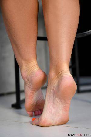 Original 3200 px/ 4800 px