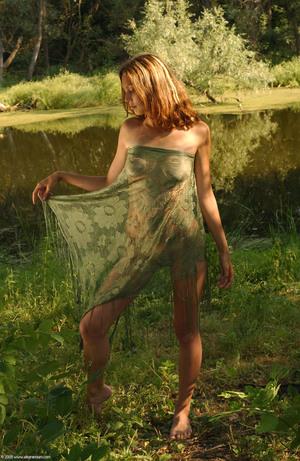 Original 999 px/ 1536 px