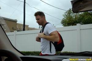 Original 3840 px/ 2564 px