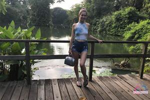 Original 3000 px/ 2000 px