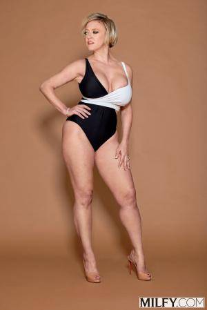 Original 2000 px/ 2999 px