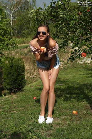 Original 933 px/ 1400 px