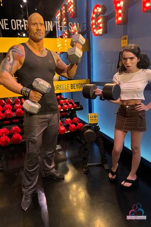 Original 2000 px/ 3000 px