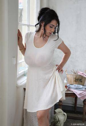 Original 1087 px/ 1600 px