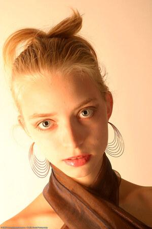 Original 1023 px/ 1536 px