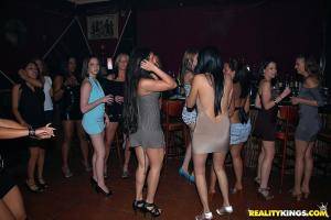 Original 900 px/ 602 px