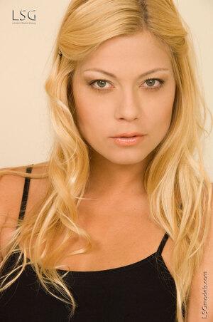 Original 1993 px/ 3000 px