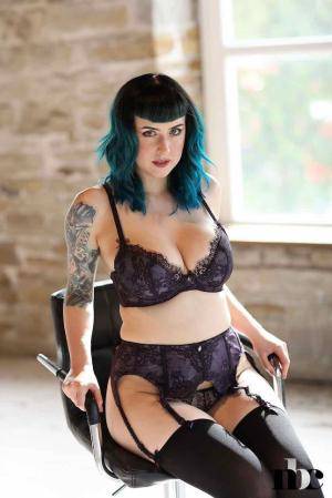 Original 854 px/ 1280 px