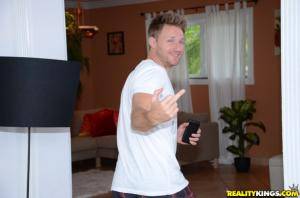 Original 3840 px/ 2542 px