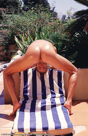 Original 537 px/ 824 px