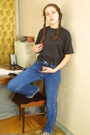 Original 682 px/ 1024 px