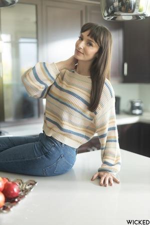 #Wicked - Lexi Luna, Emma Hix - Breadcrumbs - Scene 4