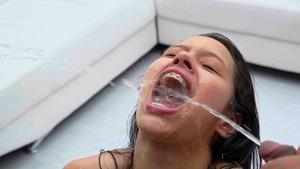 Original 2592 px/ 1458 px