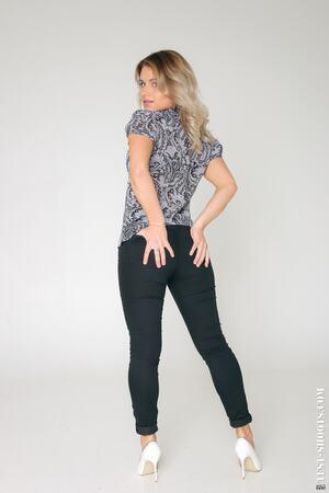 Original 3366 px/ 5049 px