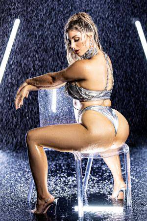 Original 2000 px/ 2999 px