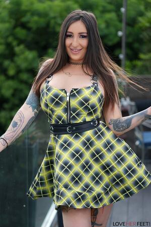 Original 3200 px/ 4800 px