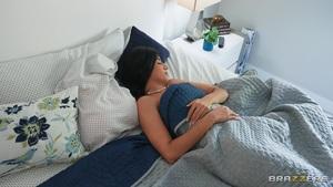 #Brazzers - Roxie Sinner - Giving The Prankster Tit For Tat